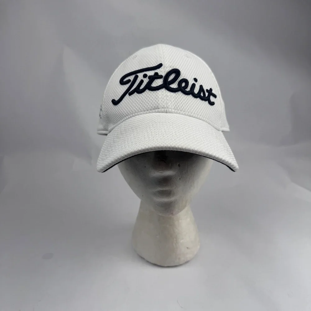 Titleist Golf White Hat Large/XL New Era